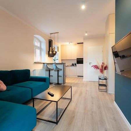 Apartament Smile - Z Prywatnym Monitorowanym Parkingiem By Spaceapart Jelenia Gora Bagian luar foto
