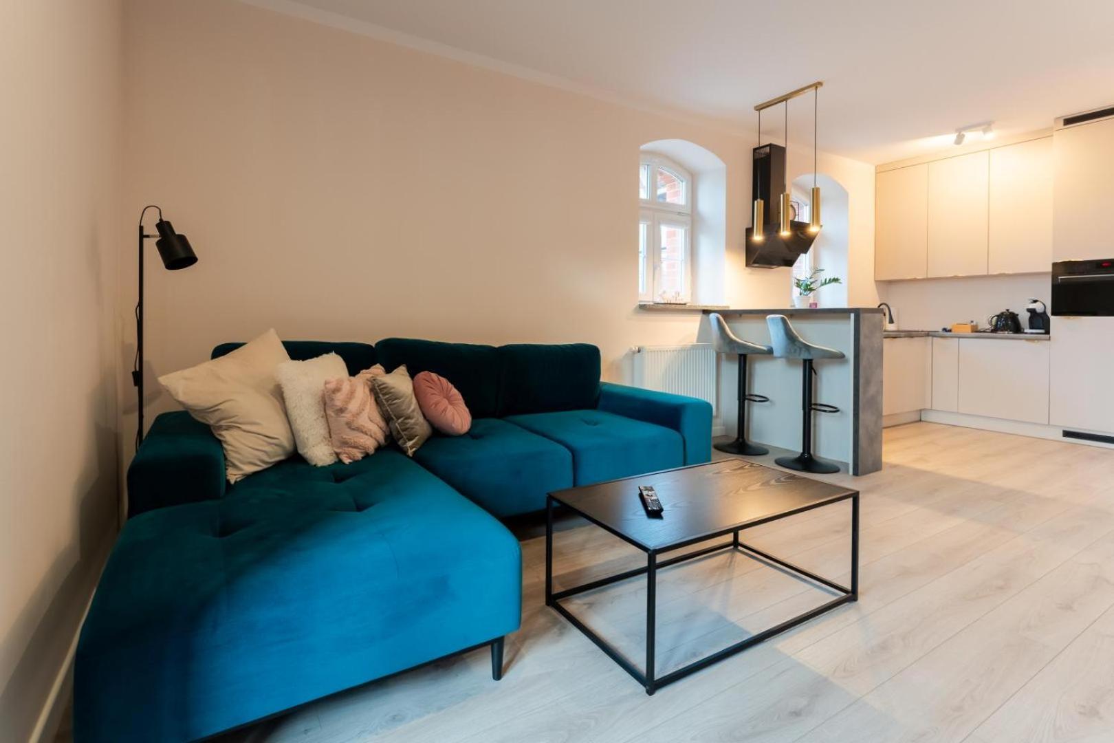 Apartament Smile - Z Prywatnym Monitorowanym Parkingiem By Spaceapart Jelenia Gora Bagian luar foto