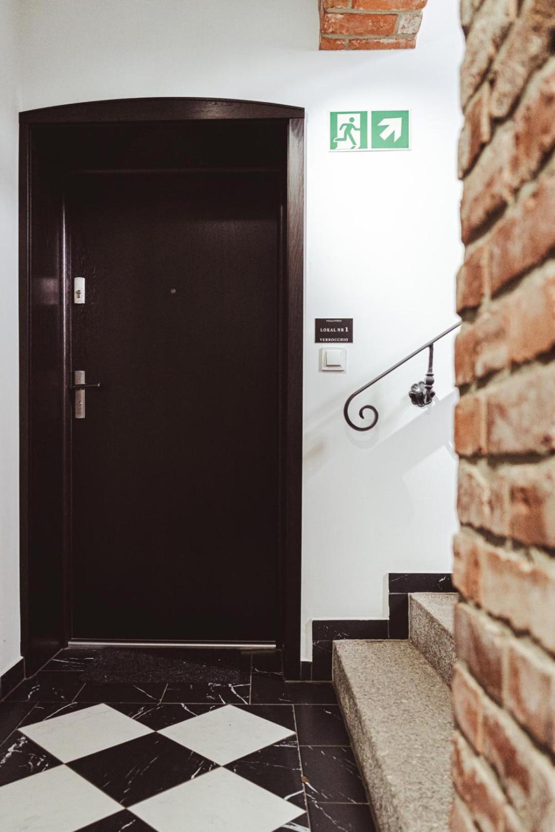 Apartament Smile - Z Prywatnym Monitorowanym Parkingiem By Spaceapart Jelenia Gora Bagian luar foto